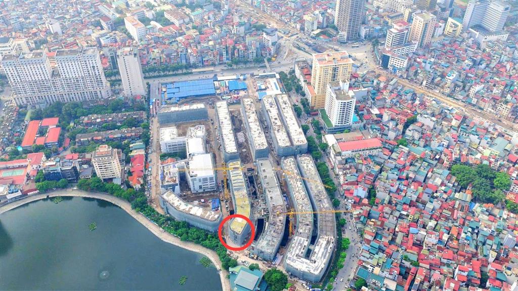 1 căn nhà phố mặt đường ngọc khánh 100 m2 mặt, tiền 8m, xây 5 tầng giá 47 tỷ.  ngay