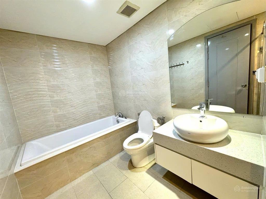 Bán gấp căn hộ park hill  106m²  3pn, giá siêu rẻ 12,5 tỷ. full đồ mới xịn.