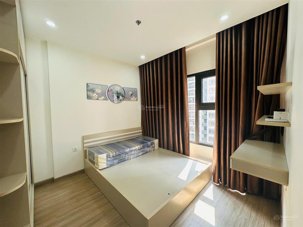 Chính chủ bán gấp căn góc tòa s2  ocp1  65m2  2pn. giá 3,55 tỷ