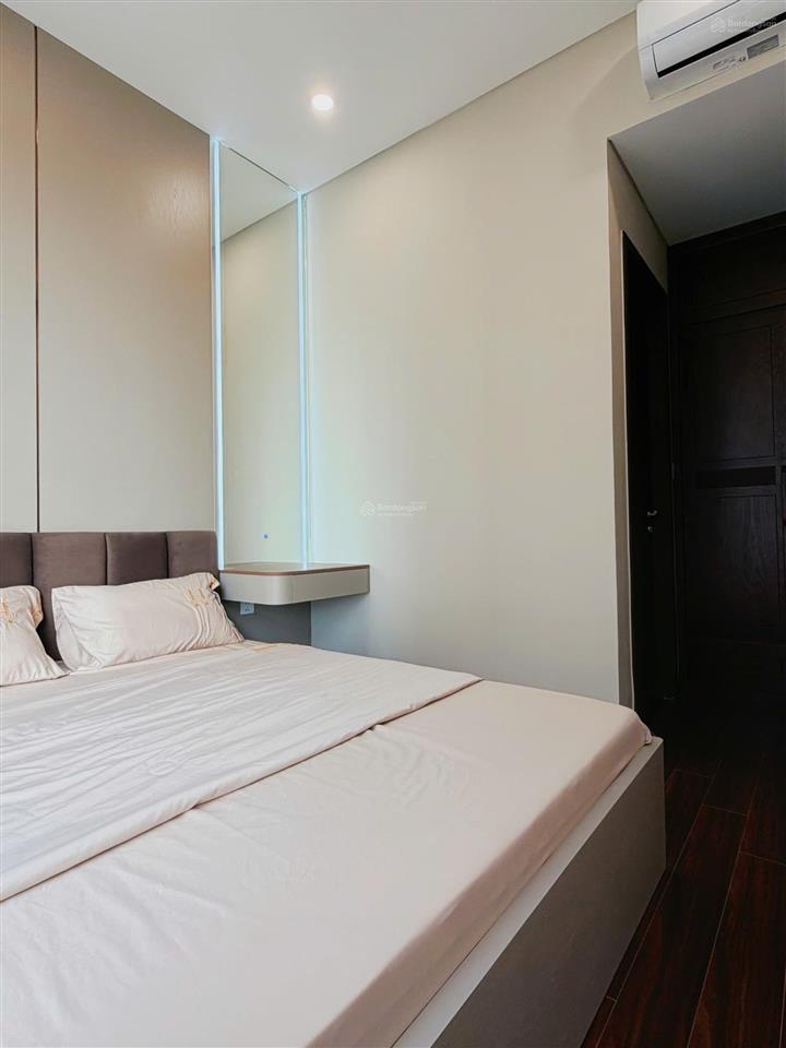 Chính chủ bán nhanh căn góc s2.07 76m3pn, giá chỉ 3.8 tỷ, full nội thất