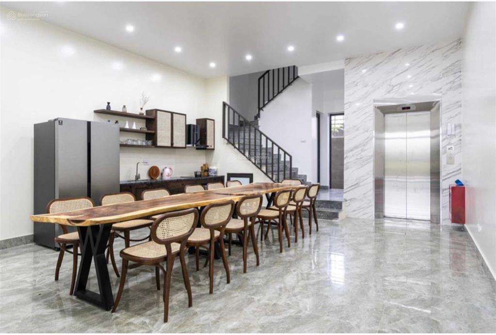 Cần tiền bán nhanh căn hotel 8 phòng ven biển ngay cổng flc giá rẻ bất ngờ