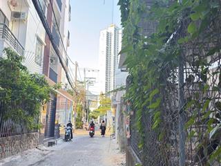 Bán lô đất gần biển hòn chồng, đường sao biển, nha trang. dt 115m2 ngang 14m, giá chỉ 10 tỷ.