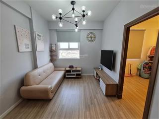 Cc đã có sổ hồng  bán căn hộ 2pn 1wc, nhà sạch đẹp, view thoáng mát