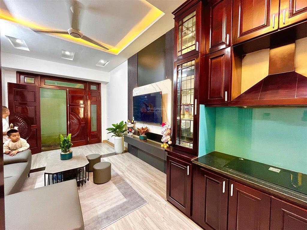 Cần bán gấp nhà ở văn la, hà đông, giá rẻ nhất khu vực 9,2 tỷ, 60m2, 3pn, 3wc, full nội thất