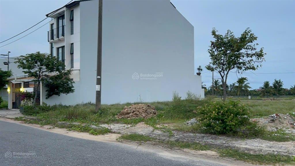 Bán 200m2 đường khúc hạo khu làng chài,biển an bàng