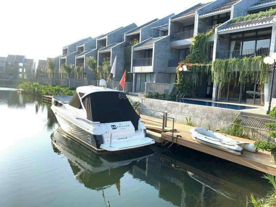 Cực sốc ,căn biệt thự view sông chính giá rẻ nhất casamia hội an.chủ cắt lỗ đến 3 tỷ