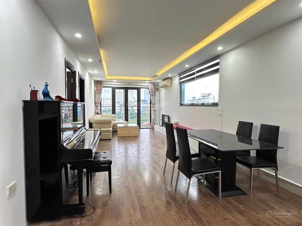 2bedroom serviced apartment with west lake views & 24/7 car parking. căn hộ dịch vụ 2 ngủ 1 khách