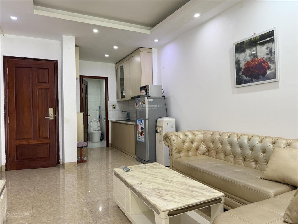 Căn hộ 1 ngủ 1 khách riêng biệt view trọn hồ tây.separate 1bedroom views of west lake