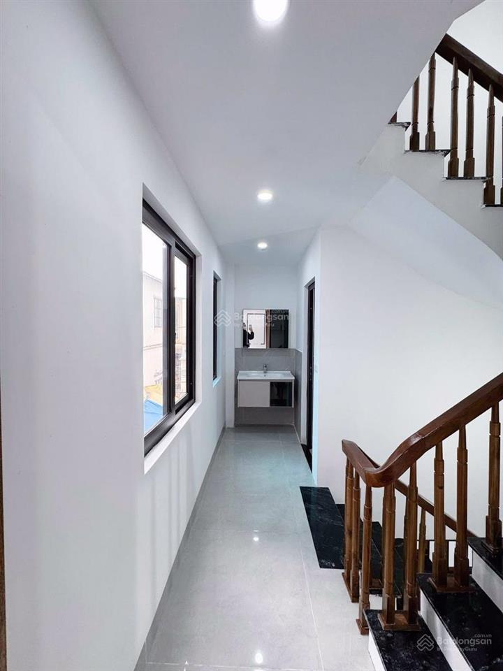 Bán nhà thạch bàn long biên, dt 57m2, 5 tầng, giá nhỉnh 8 tỷ