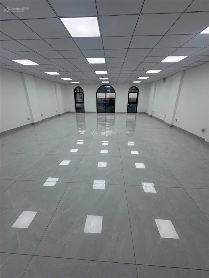 Cho thuê toà nhà mặt phố nguyễn khang, cầu giấy  toà 8 tầng  1 hầm siêu