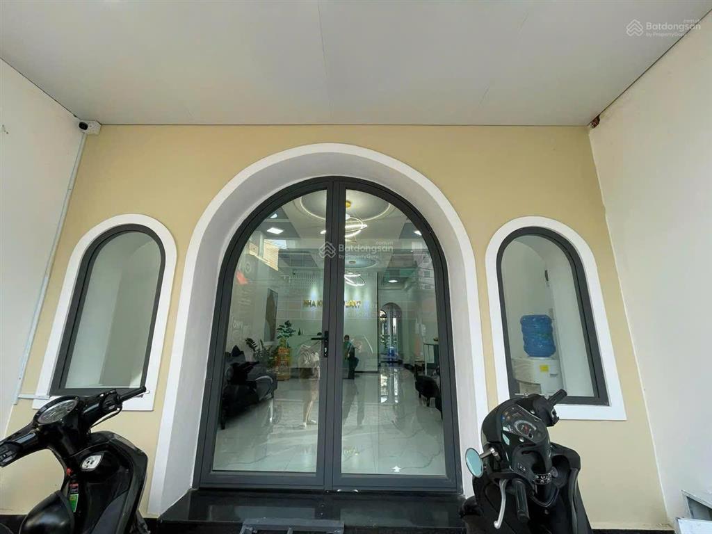 Chính chủ cần bán gấp nhà mặt tiền đường hai bà trưng,đà lạt