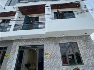 Giảm ngay 100 triệu bán nhà 3 tầng lô góc ô tô đỗ cửa văn cú, full nội thất, chỉ 3,45 tỷ