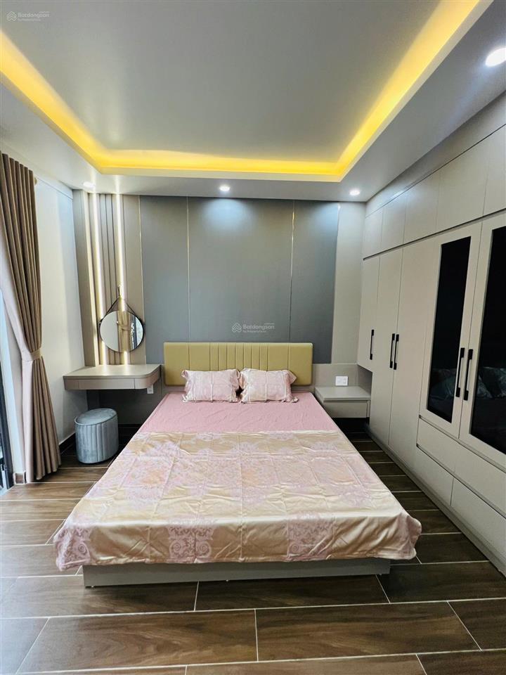 Bán nhà 4 tầng có gara ô tô, full nội thất cao cấp, quỳnh hoàng  nam sơn, giá chỉ 4,35 tỷ