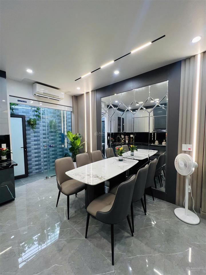 Bán nhà 4 tầng có gara ô tô, full nội thất cao cấp, quỳnh hoàng  nam sơn, giá chỉ 4,35 tỷ
