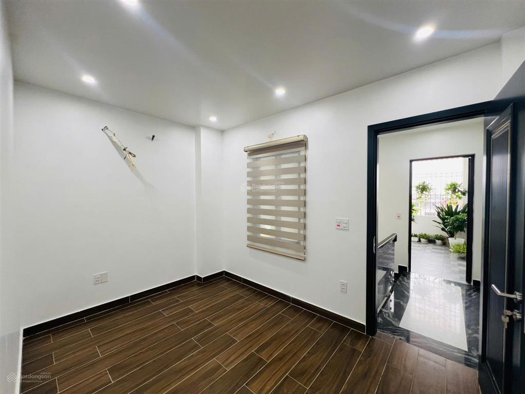 Bán nhà 4 tầng có gara ô tô, full nội thất cao cấp, quỳnh hoàng  nam sơn, giá chỉ 4,35 tỷ
