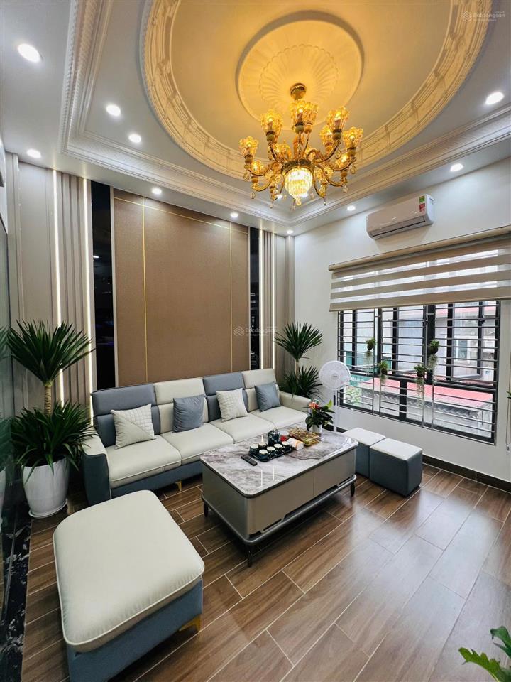 Bán nhà 4 tầng có gara ô tô, full nội thất cao cấp, quỳnh hoàng  nam sơn, giá chỉ 4,35 tỷ