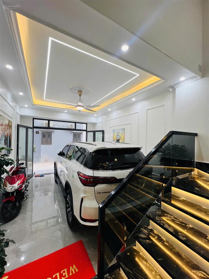 Bán nhà 4 tầng có gara ô tô, full nội thất cao cấp, quỳnh hoàng  nam sơn, giá chỉ 4,35 tỷ