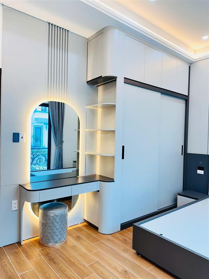 Bán nhà quỳnh hoàng nam sơn hải phòng  nhà 3 tầng độc lập, full nội thất, ngõ ô tô, giá chỉ 3,3tỷ