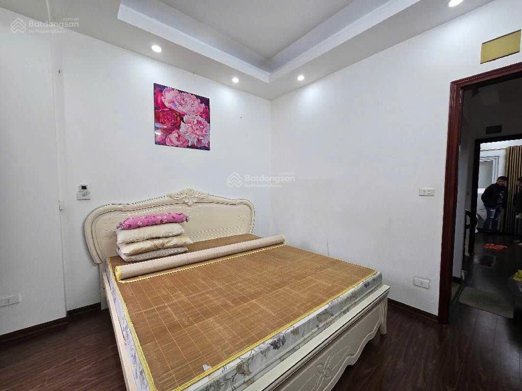 Bán nhà đẹp view hồ tây, trích sài, 36m2 x 6t x mt 3.5m, 3 bước ra hồ, 2 thoáng trước sau