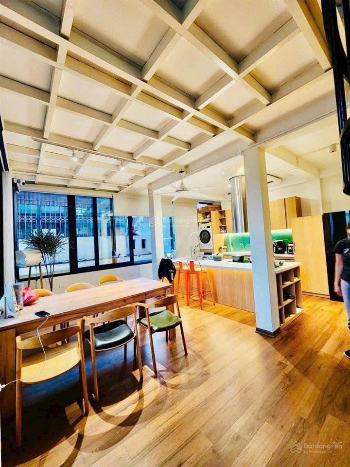 Chính chủ bán nhà đẹp view hồ, trịnh công sơn, 43m2 x 5t x mt 6m, 20m ra phố, 3 ngủ ở luôn