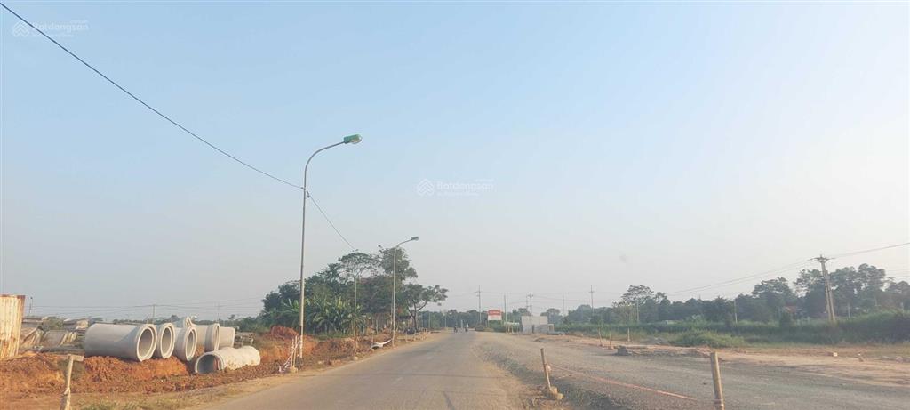 Bán đất hà nội mặt tỉnh lộ 413 cạnh hồ xuân khanh, đường rộng 40m, sổ đỏ chính chủ, 50xtr/m2