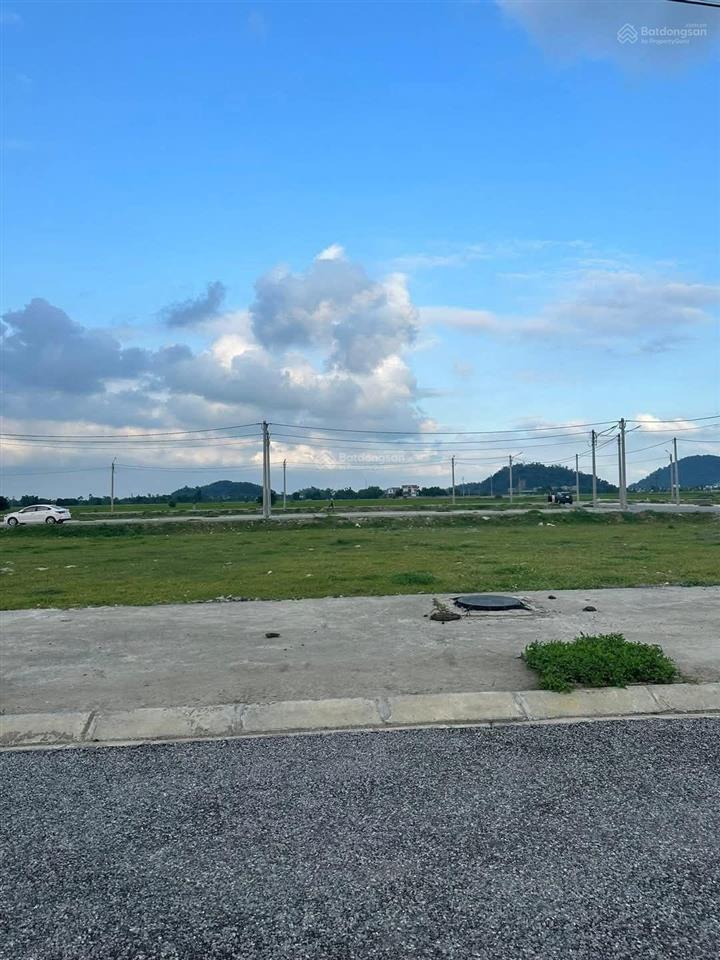 Chính chủ bán lô áp góc lk5  21 khu đấu giá thanh phong, thanh liêm, hà nam