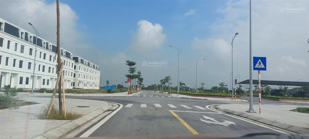 Chính chủ em có lô đất cần bán tại kđt tân thanh elite city (thanh liêm  hà nam cũ) sẵn sổ đỏ