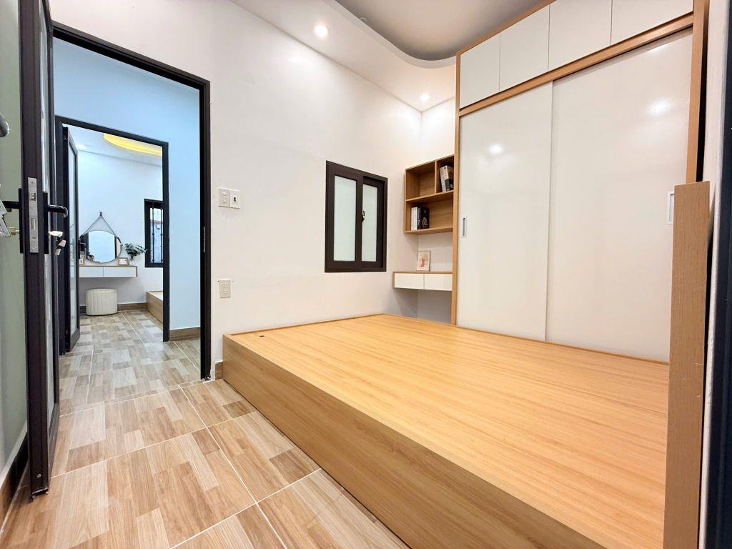 . Độc lập Tôn Đức Thắng - Lê Chân 