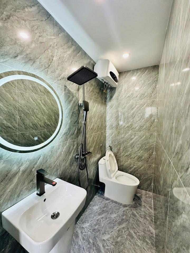 ⭐️ NHÀ 3 TẦNG PHỐ DƯ HÀNG – NGAY ĐẦU HỒ SEN, MIẾU HAI XÃ