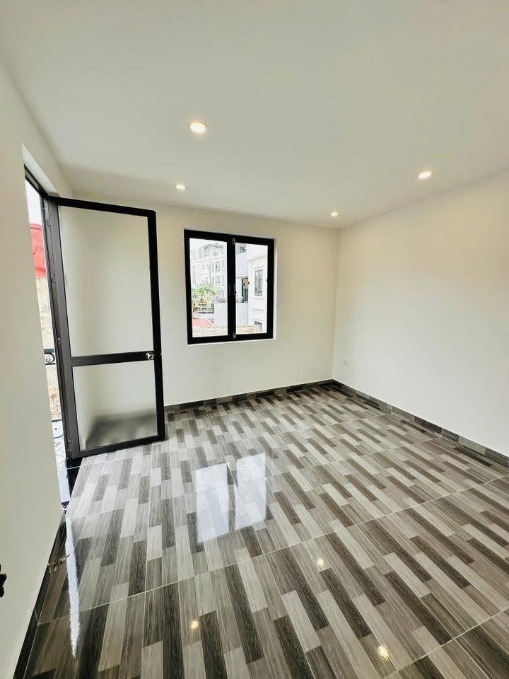 ⭐️ NHÀ 3 TẦNG PHỐ DƯ HÀNG – NGAY ĐẦU HỒ SEN, MIẾU HAI XÃ