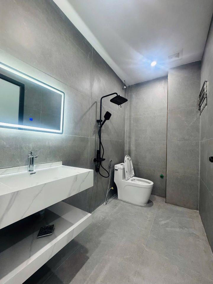 NHÀ XÂY MỚI NGÕ 212 VŨ CHÍ THẮNG - LÊ CHÂN