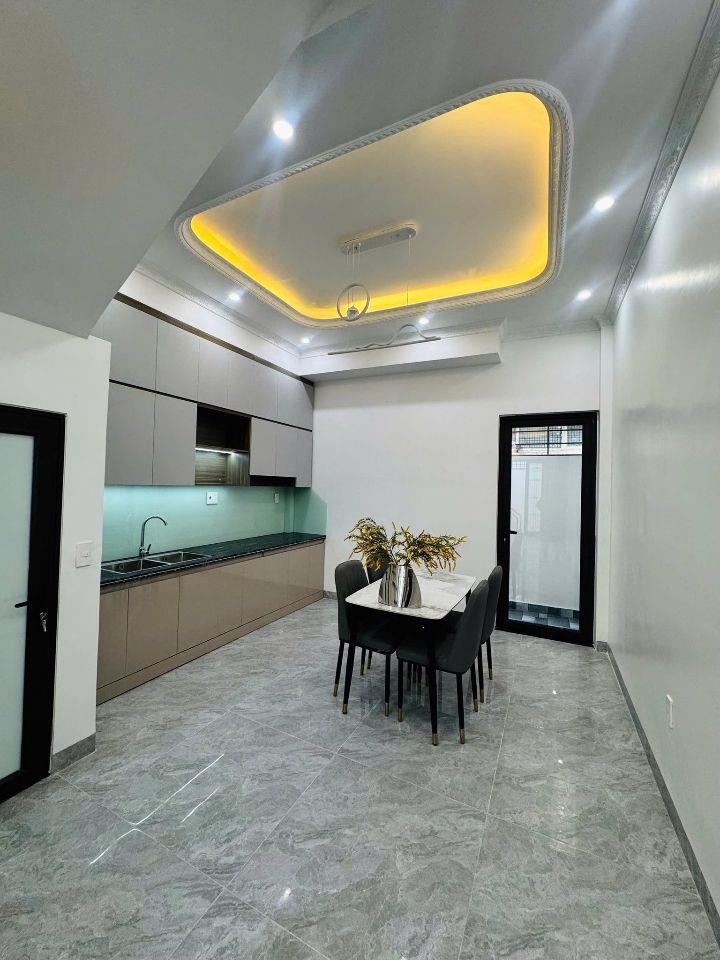 NHÀ XÂY MỚI NGÕ 212 VŨ CHÍ THẮNG - LÊ CHÂN