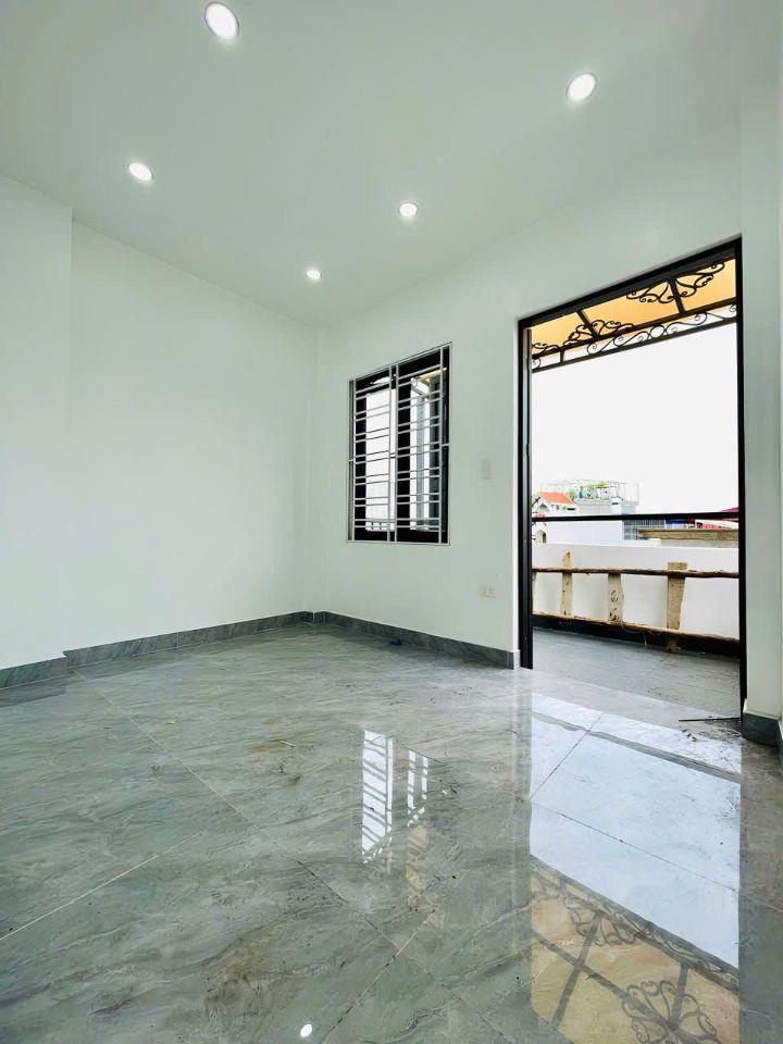 .độc lập Trần nguyên hãn - lê chân