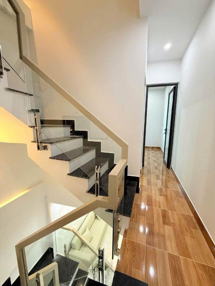  Nhà xây mới Hồ Sen - Lê Chân 