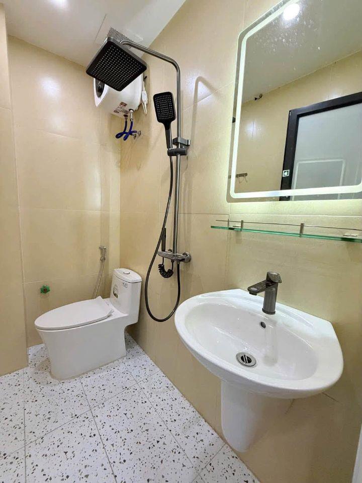  Nhà xây mới Hồ Sen - Lê Chân 