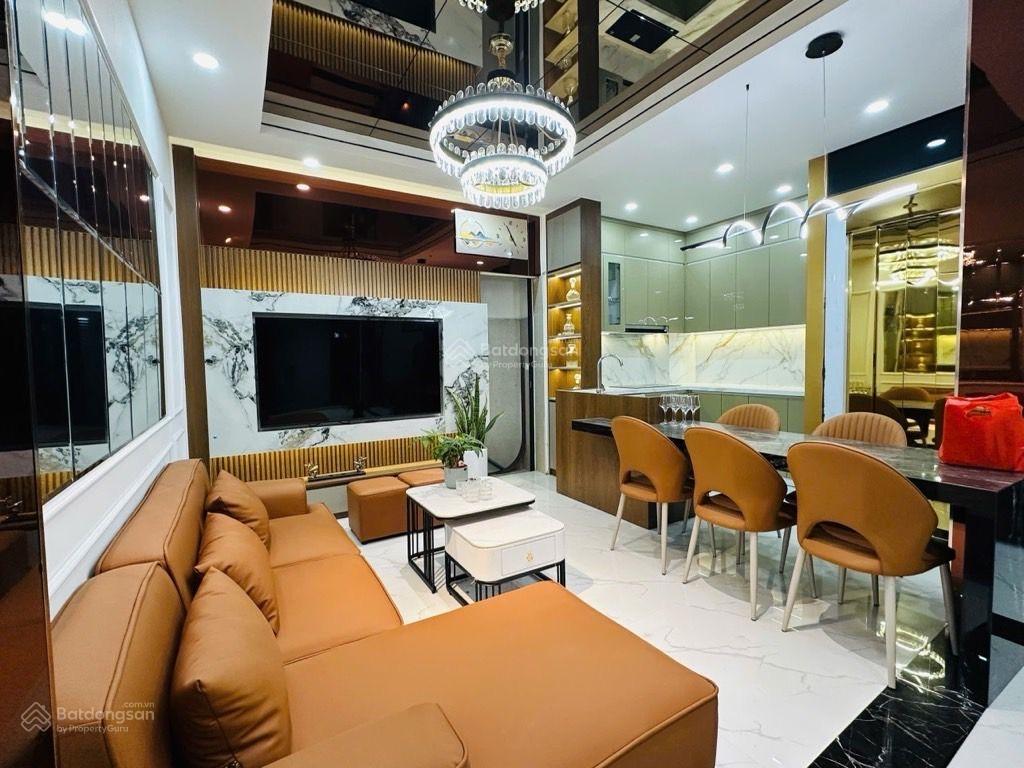 5 tầng thang máy nhà phố trương định giải phóng hoàng mai.