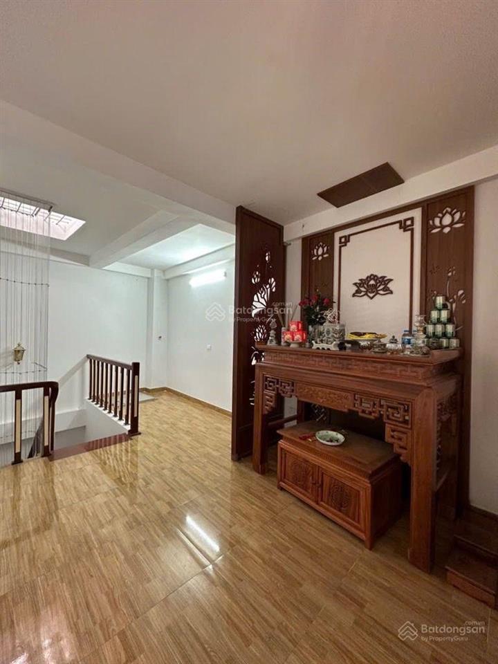 Bán nhà phố chùa quỳnh hai bà trưng đối diện bv thanh nhàn.