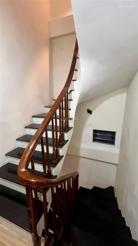 Diện tích 45m /5 tầng, 9 tỷ. phố minh khai hai bà trưng.