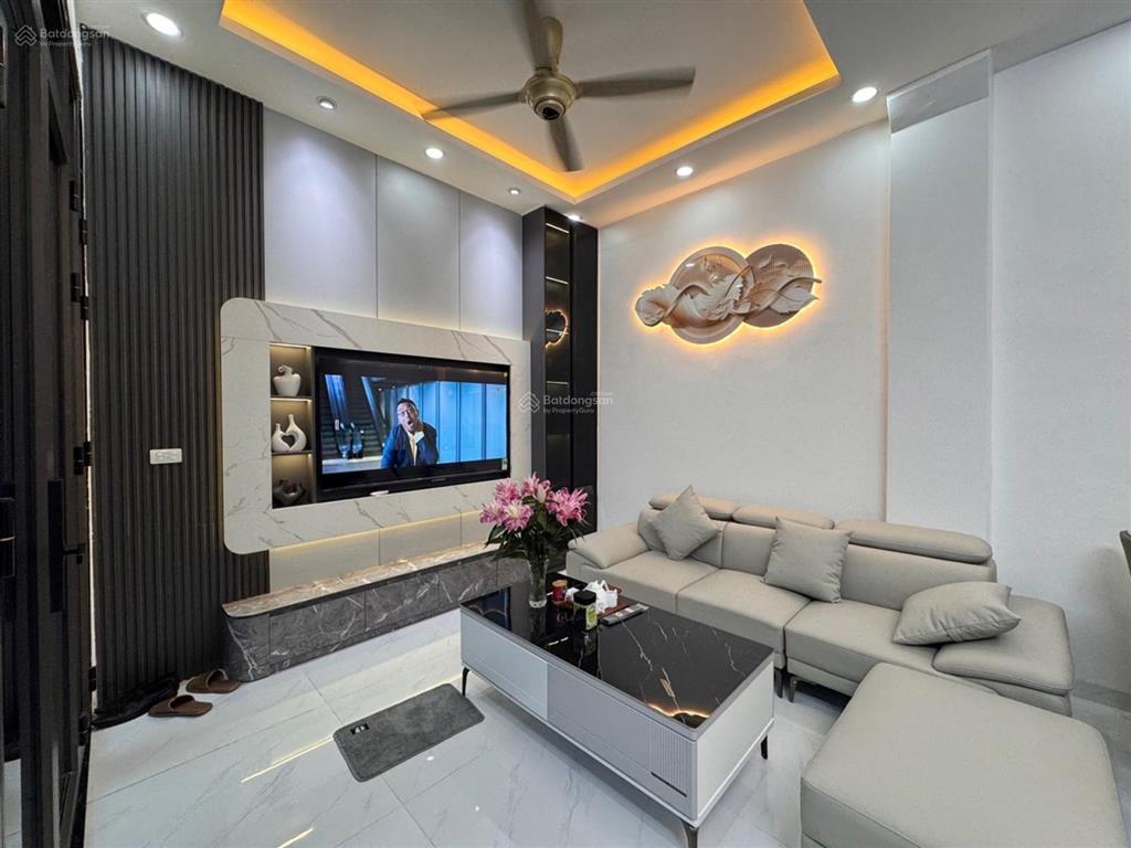 Siêu phẩm kim đồng  full nội thất tiền tỷ  ngõ rộng 3 mét  phố giáp bát kim đồng
