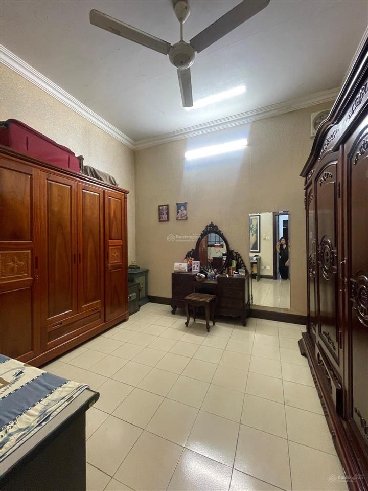 Bán nhà riêng view đẹp tại giáp bát, 13,5 tỷ, 72m2, 4pn, 4wc