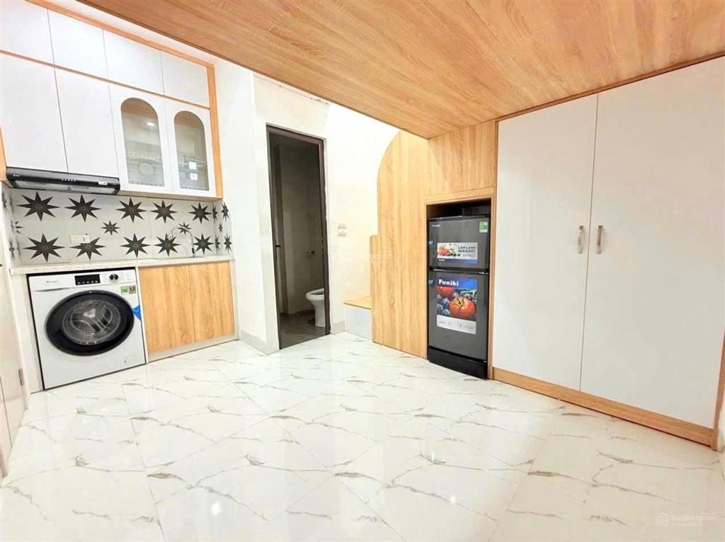 7 tầng thang máy chung cư mini phố mai động, diện tích 85m dòng tiền 1.5 tỷ một năm.