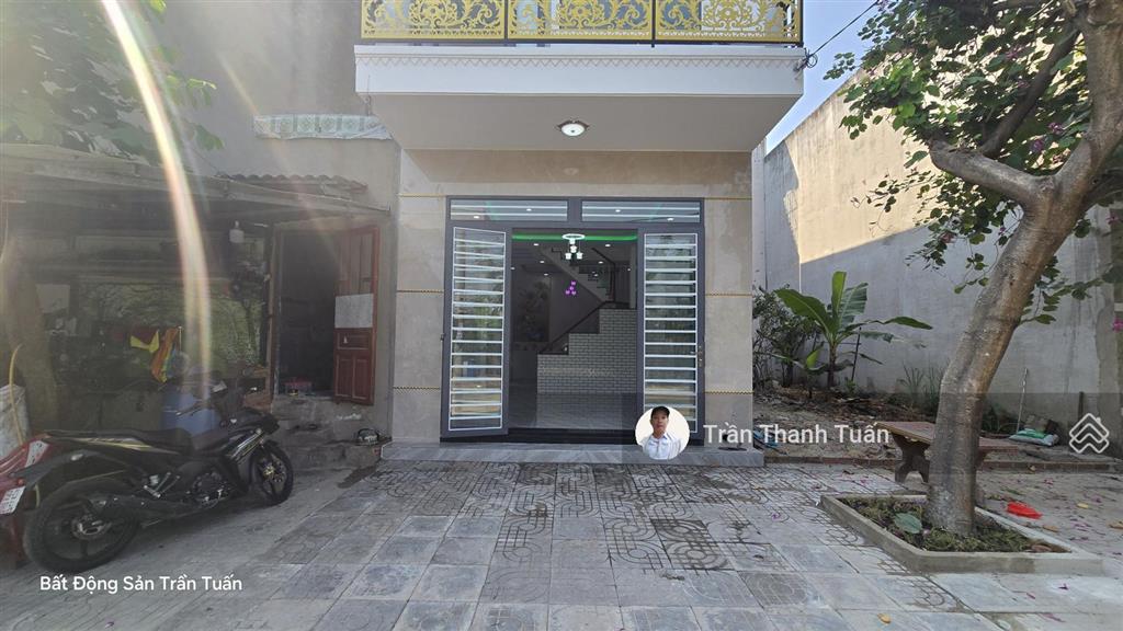 Kdc xuyên á ngay chân cầu lớn hóc môn, nhà mặt tiền đường nhựa 14m, sổ hồng riêng, rẻ nhất khu