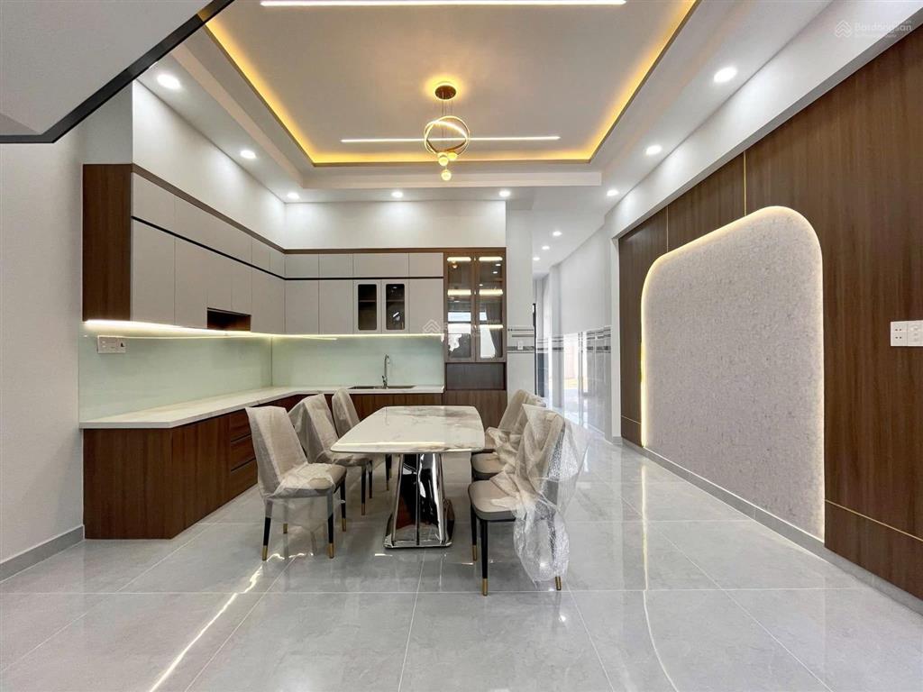 Nhanh mới kịp, siêu phẩm 5x40, sân lập vườn siêu đẹp, vị trí đắc địa