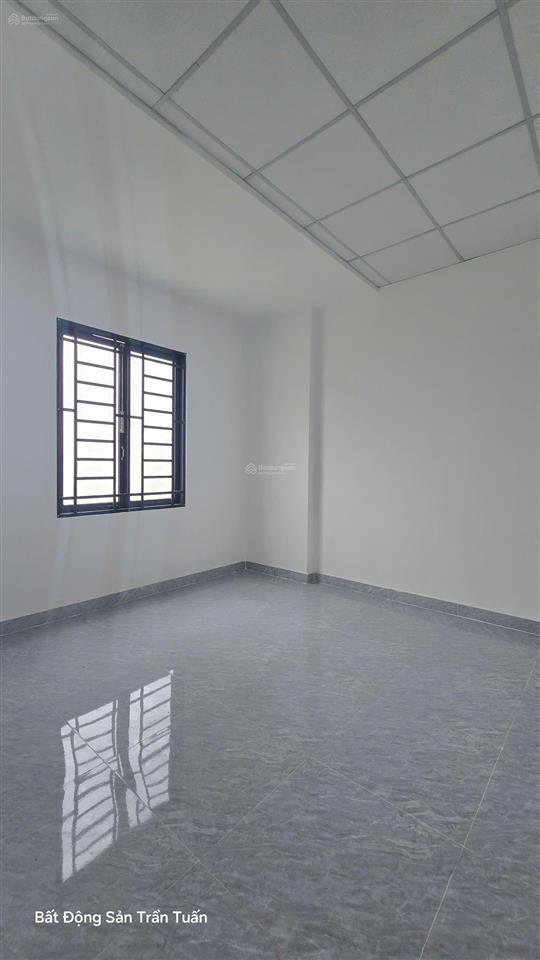 Dãy trọ 5x25m gồm 1 căn lầu và 5 phòng trọ, thu nhập 12tr7/tháng. còn mới, chỉ việc thu tiền