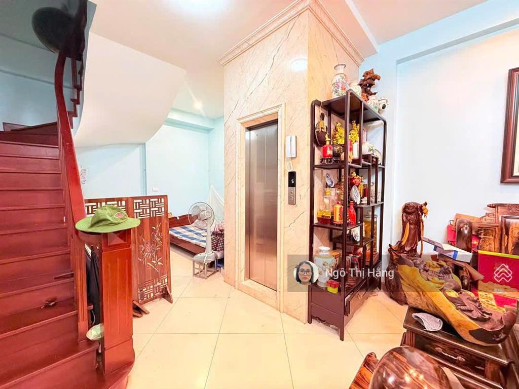 Phân lô vip trần quốc hoàn  cầu giấy  ngõ to hơn phố kinh doanh tốt. mặt tiền 4m.  0868 608 ***