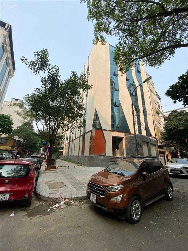 Cho thuê nhà mặt phố dịch vọng hậu mt 30m có thang máy diện tích t1  160m2