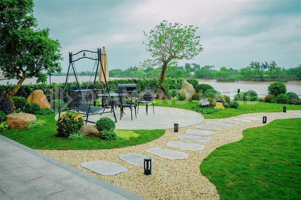 Mua nhà 100m2 tặng ngay 100m2 sân vườn ven sông tự nhiên, số lượng hữu hạn tại vinhomes vũ yên