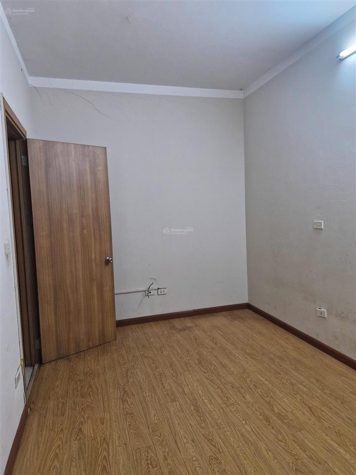 Cho thuê căn 3 ngủ intracom 1, trung văn, 100m2, 3 ngủ 2 vệ sinh, 12tr/tháng