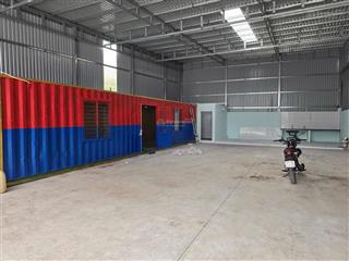 Mb kho bãi 700m2/30 triệu có sẵn 3 pha và 2 container