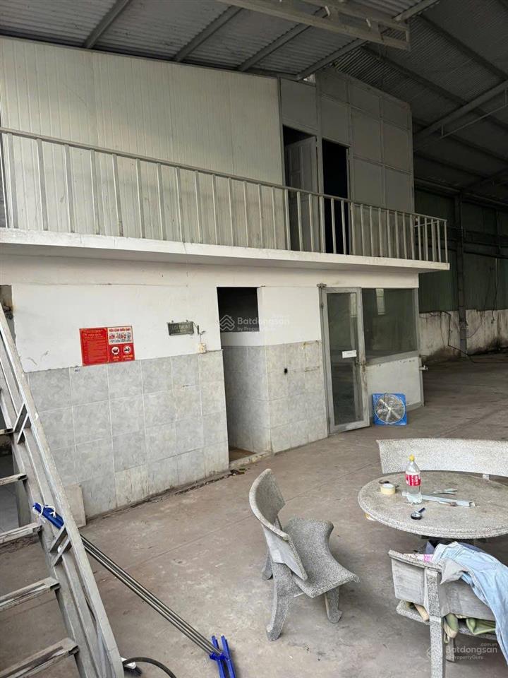 Xưởng 900m2/46tr có văn phòng điện 3 pha